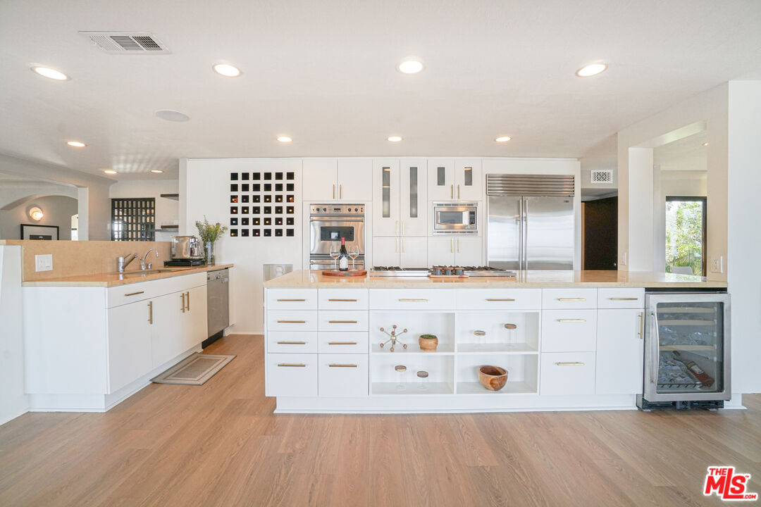 MLS #25-482391 image #25