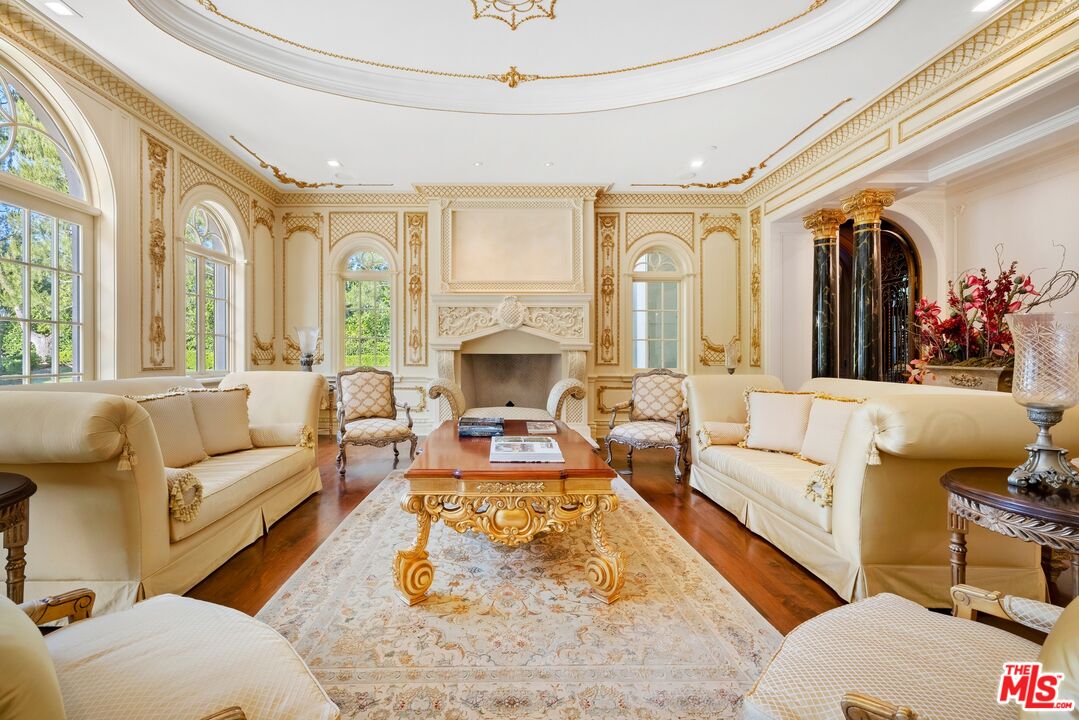 MLS #25-486213 image #6