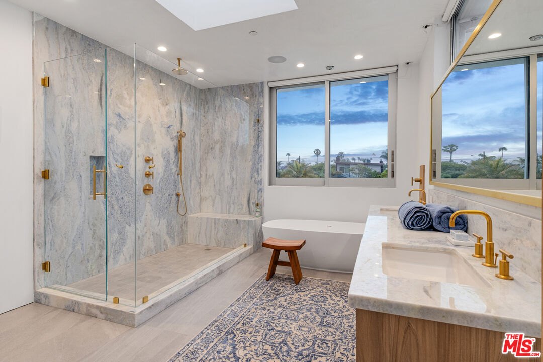 MLS #25-486273 image #9