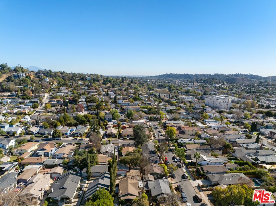 MLS #25-486847 image #11