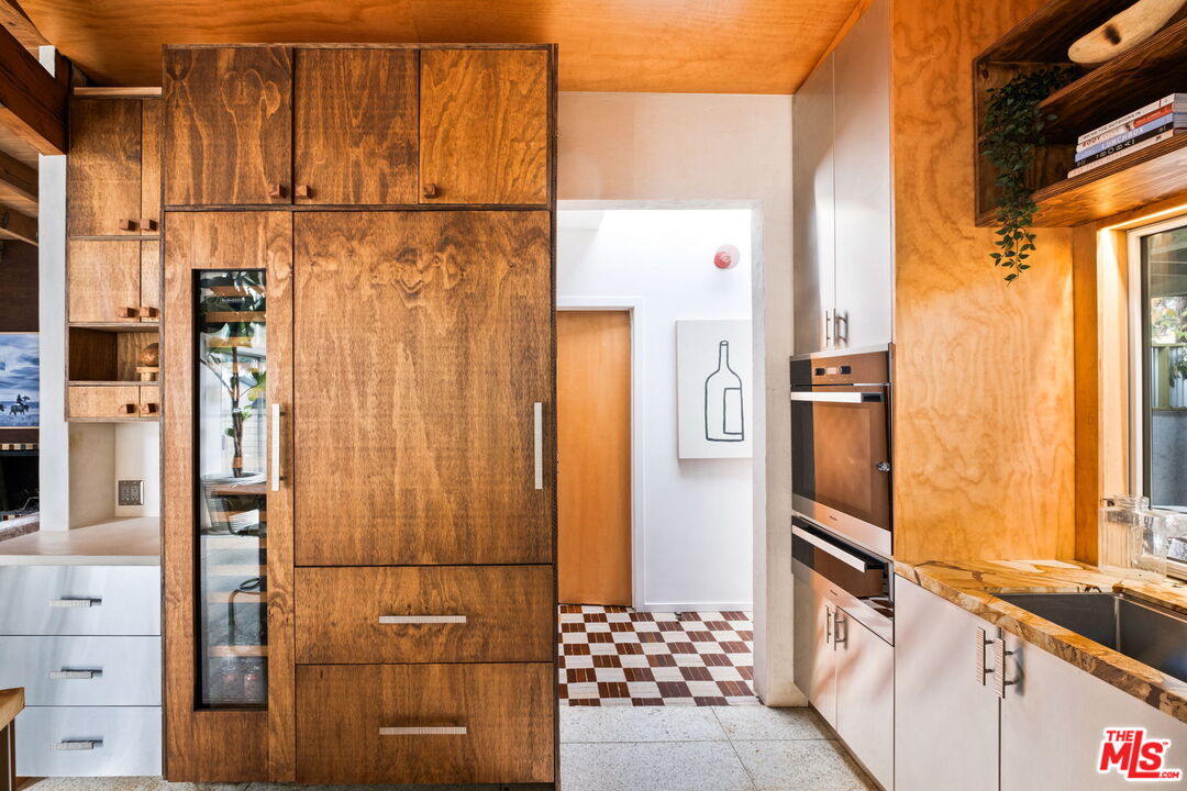 MLS #25-488369 image #18