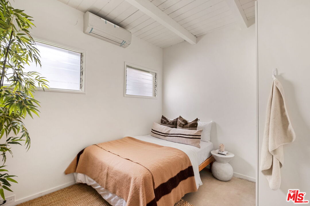 MLS #25-488369 image #29