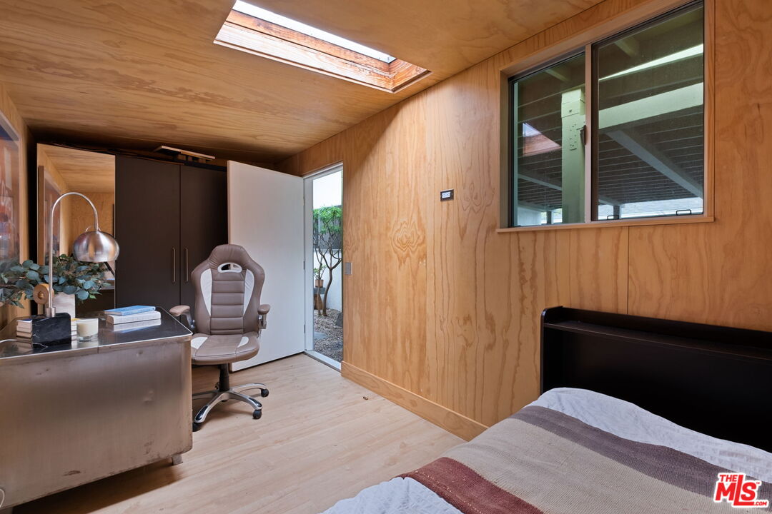 MLS #25-488369 image #34