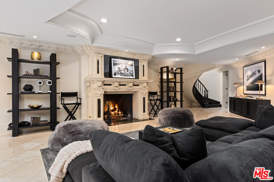 MLS #25-489101 image #28