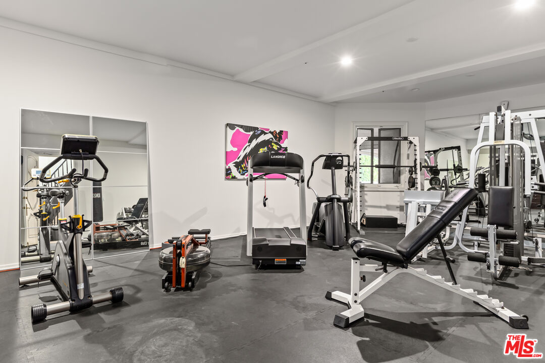 MLS #25-489101 image #31