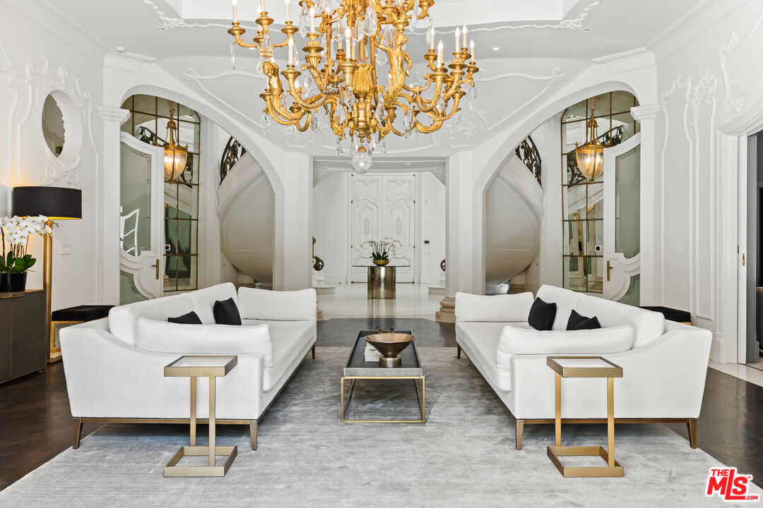 MLS #25-489101 image #7