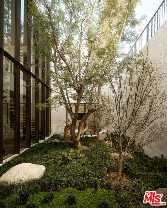 MLS #25494997 image #17