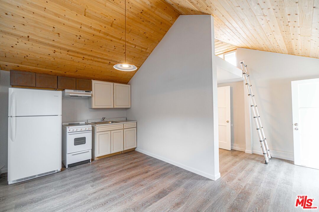 MLS #25497101 image #12