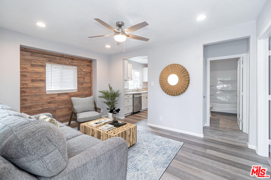 MLS #25497101 image #1