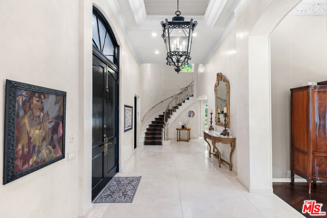 MLS #25501539 image #2