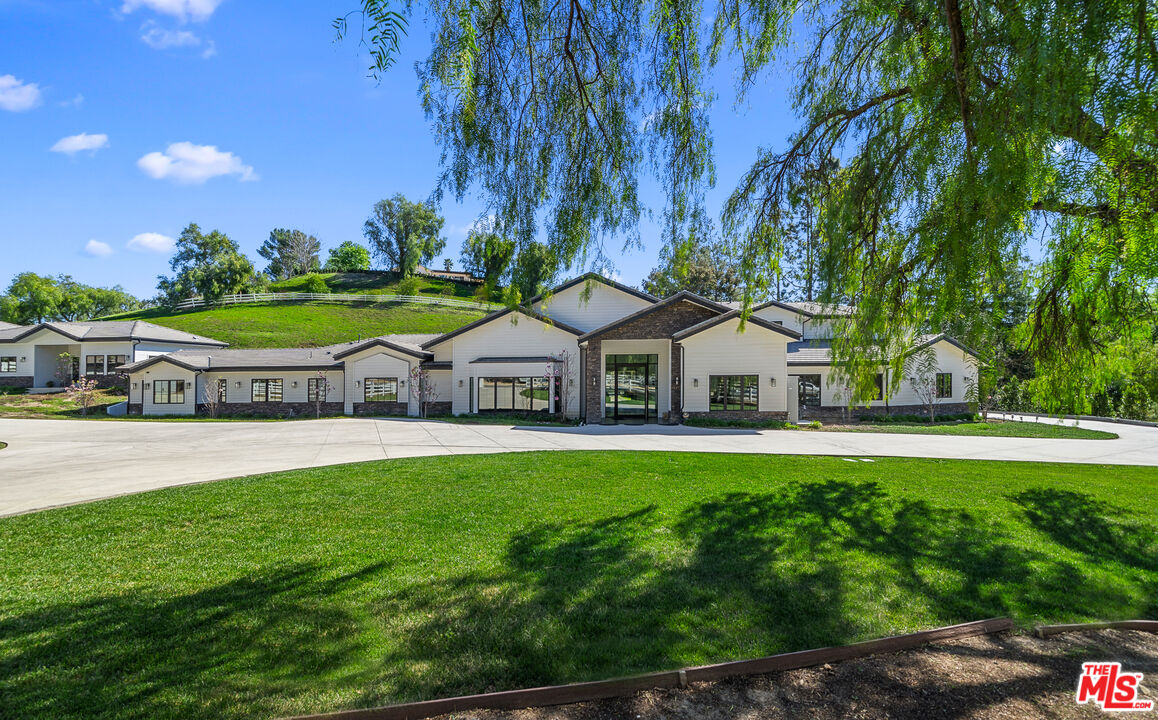 MLS #25502287 image #0