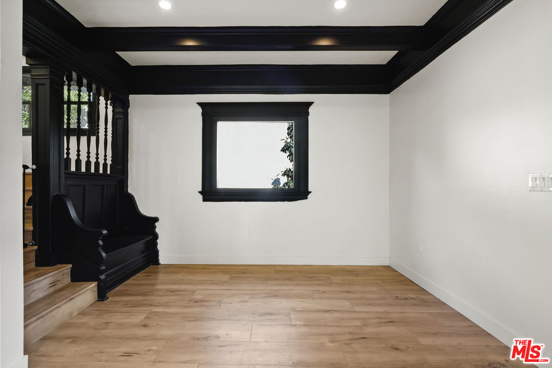 MLS #25502413 image #20