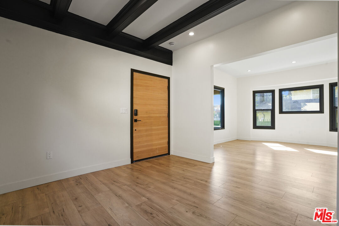 MLS #25502413 image #6