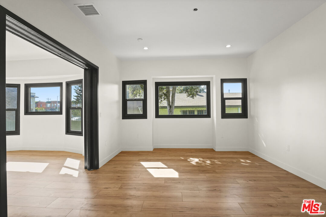 MLS #25502413 image #7