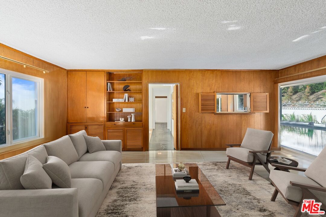 MLS #25504613 image #17