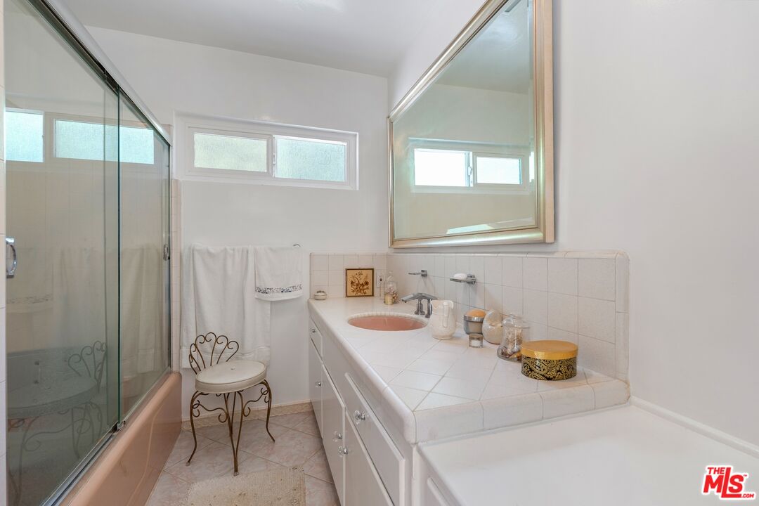 MLS #25504613 image #29