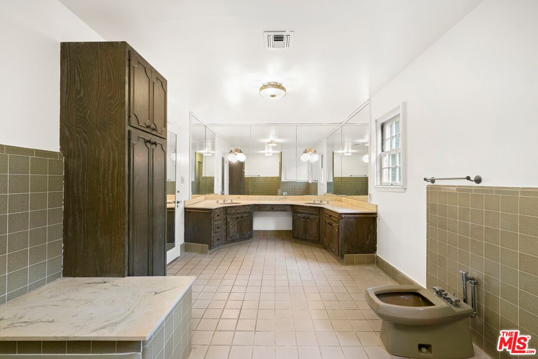 MLS #25509877 image #17