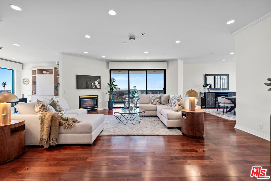 MLS #25516013 image #0