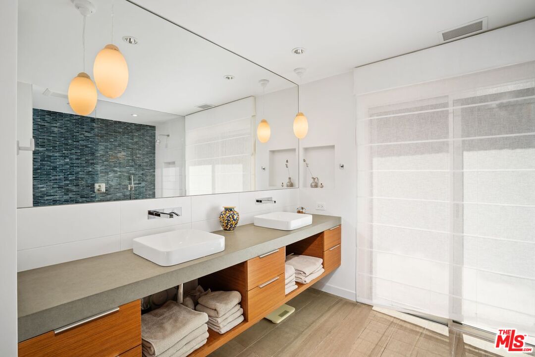 MLS #25516157 image #13