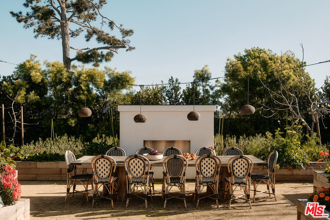 MLS #25516923 image #19