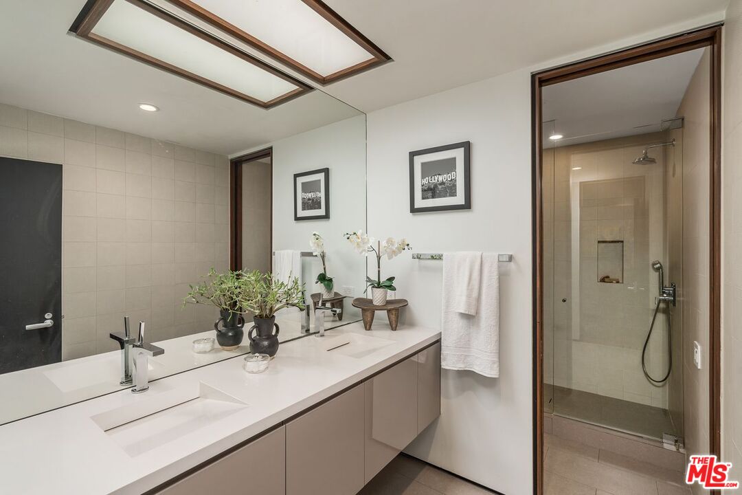 MLS #25517505 image #44