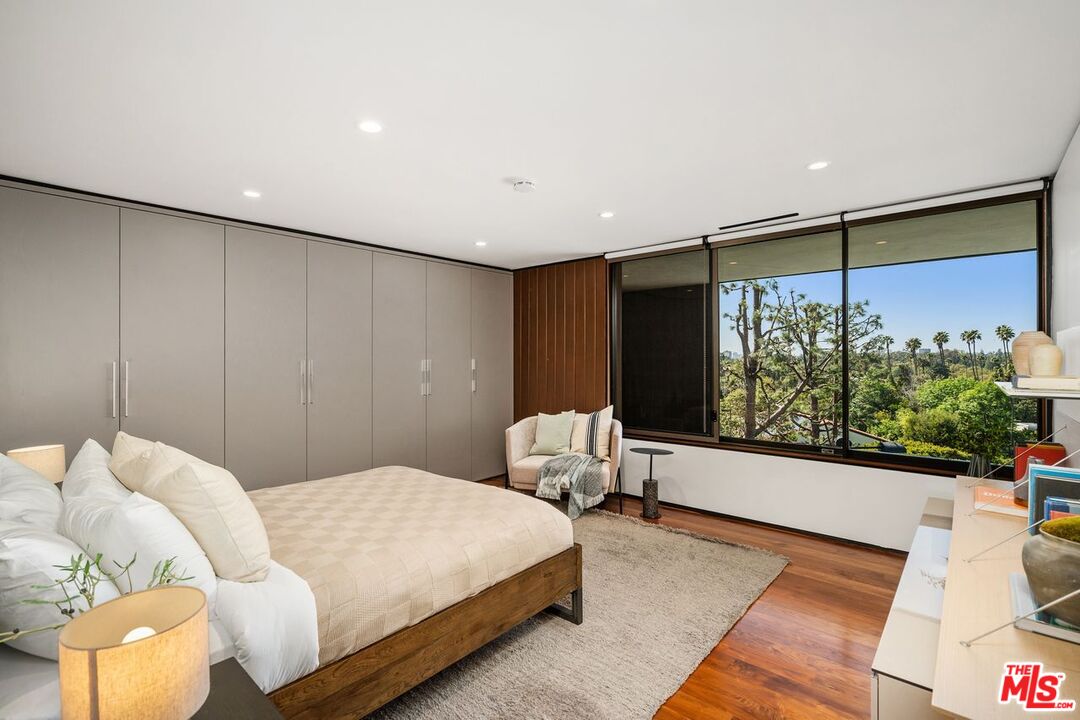 MLS #25517505 image #45