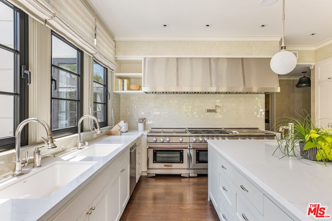 MLS #25521911 image #16