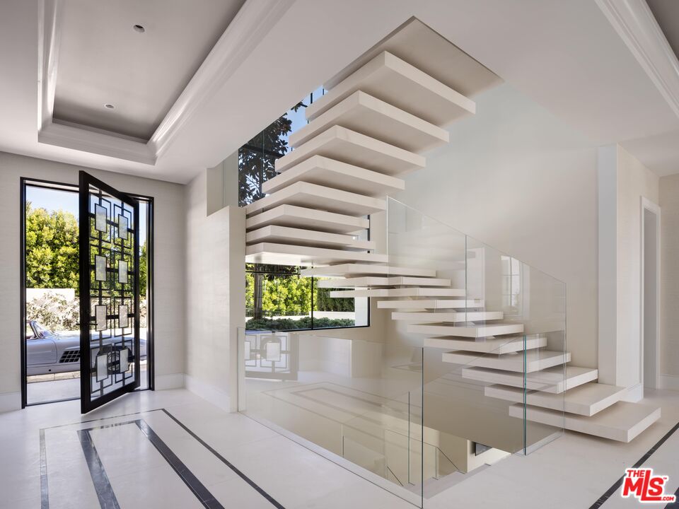 MLS #25522211 image #1