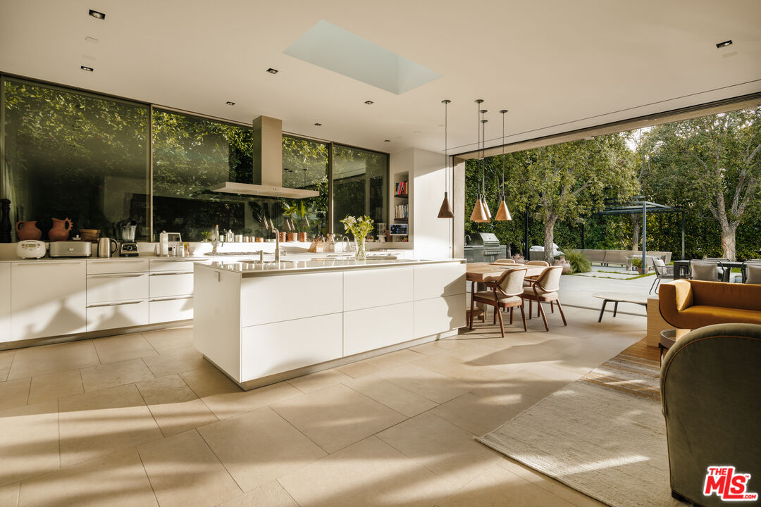 MLS #25522841 image #12