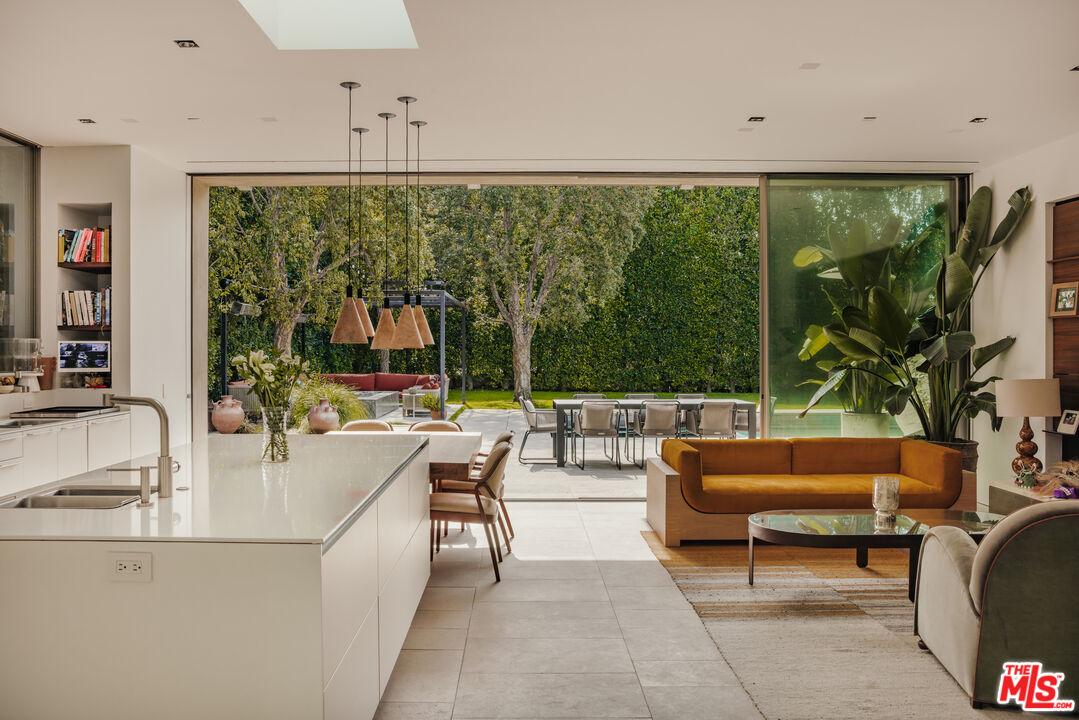 MLS #25522841 image #14