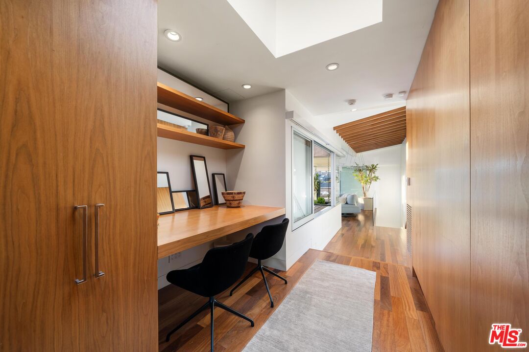 MLS #25525855 image #17