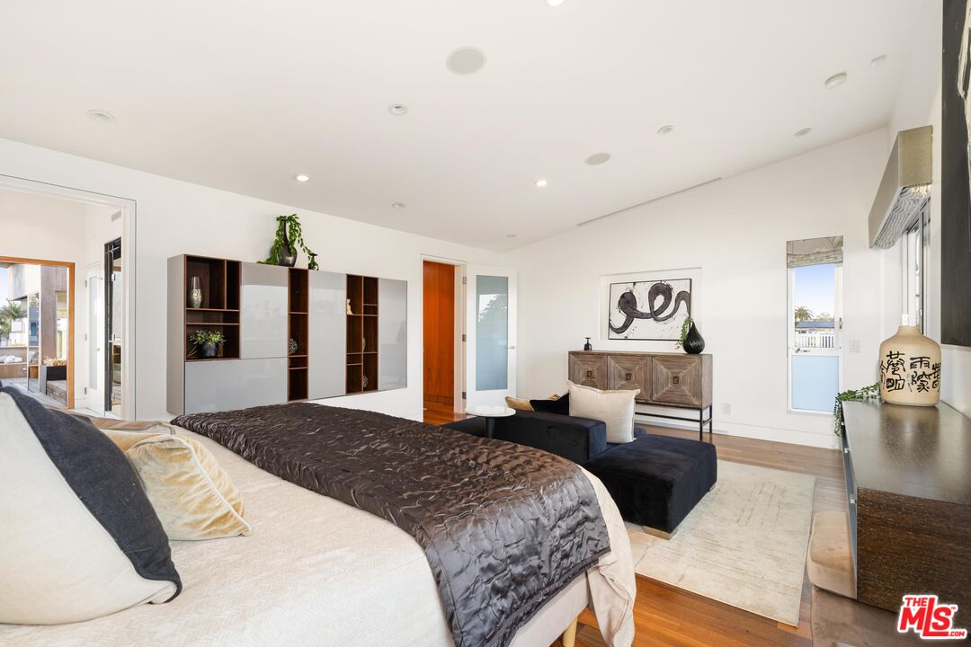 MLS #25525855 image #19