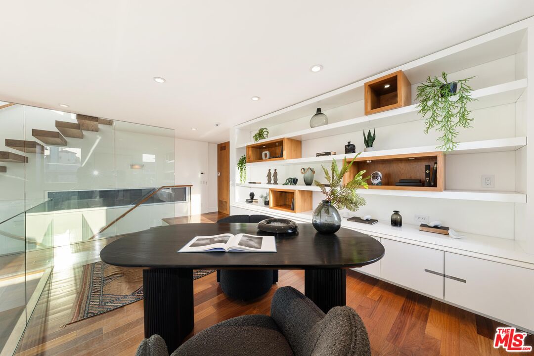 MLS #25525855 image #22