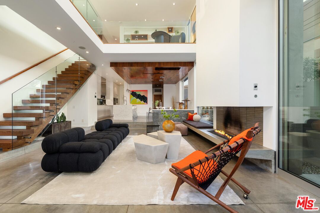 MLS #25525855 image #2