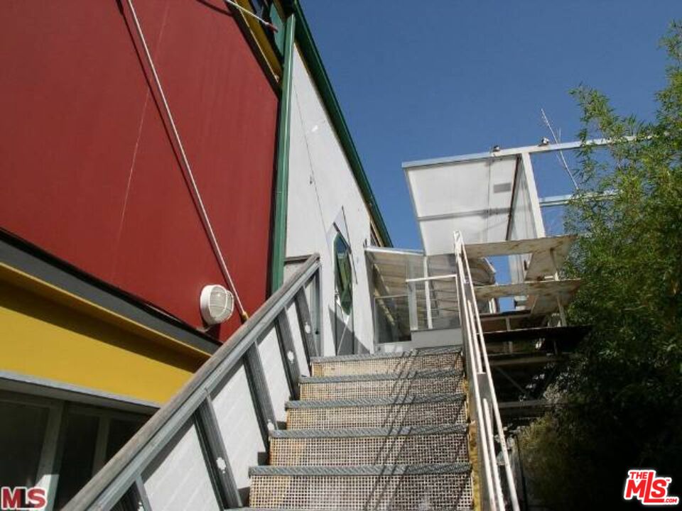 MLS #25530217 image #18