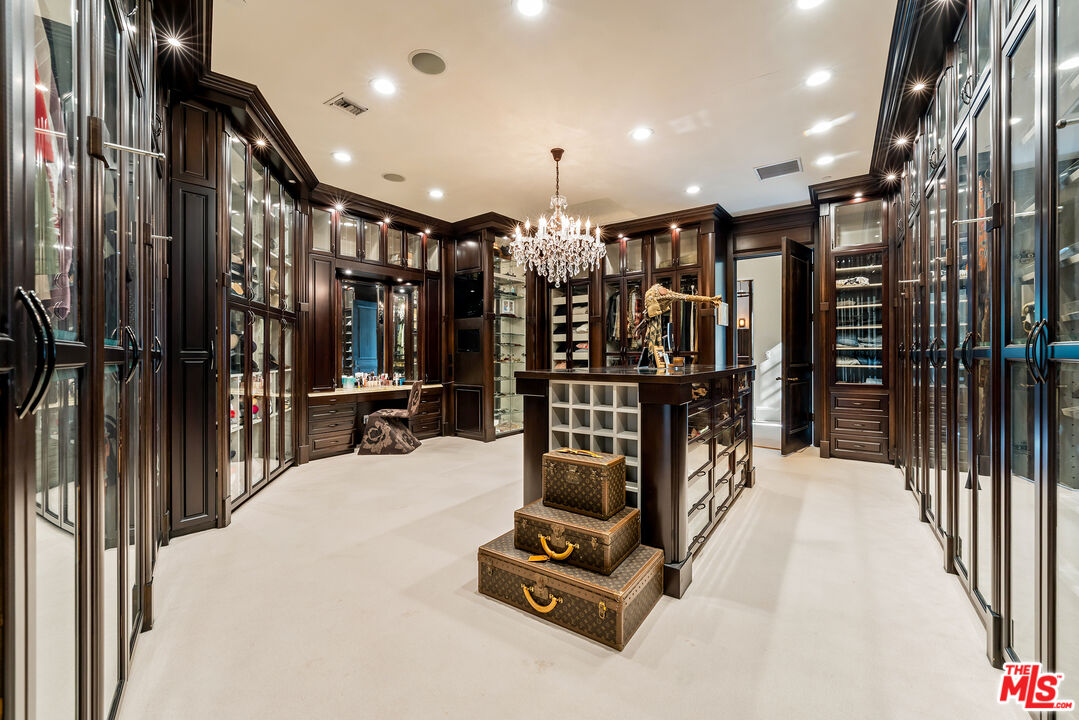 MLS #25531613 image #21