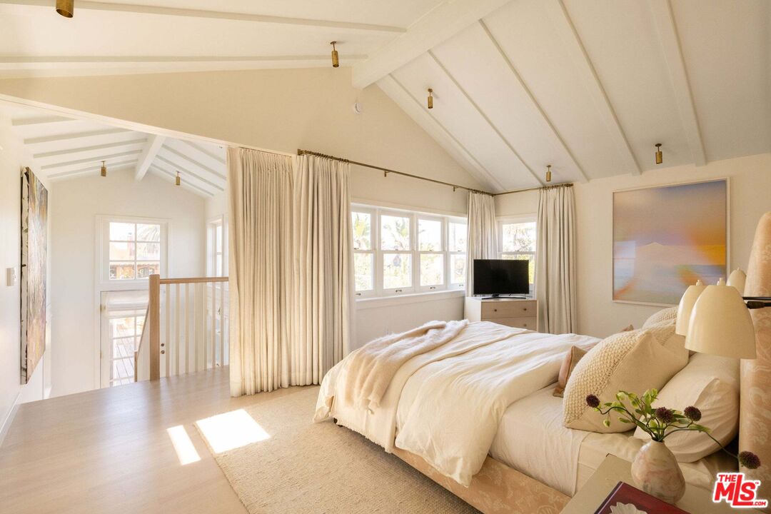 MLS #25532011 image #20