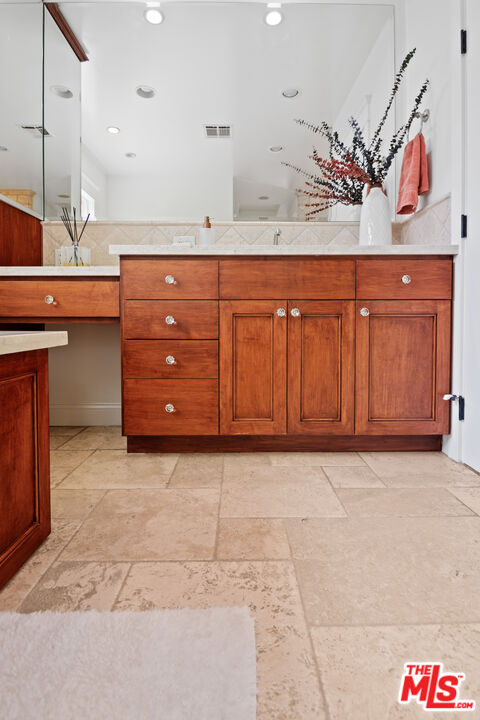 MLS #25532677 image #28