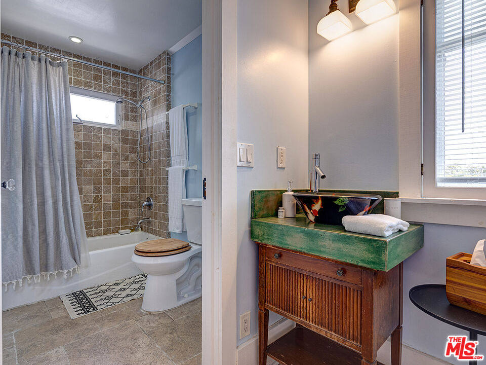 MLS #25533005 image #25