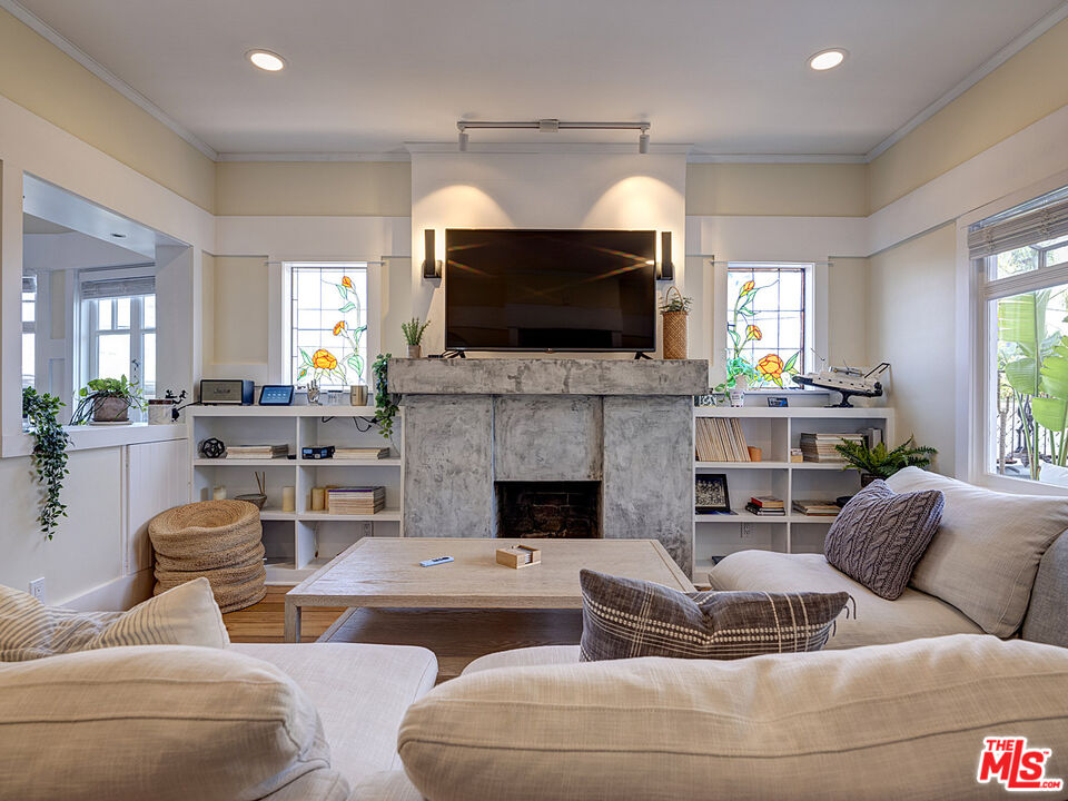 MLS #25533005 image #8