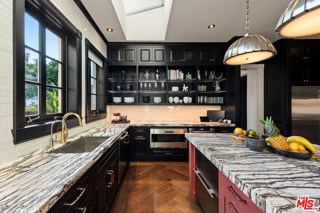 MLS #25535165 image #16