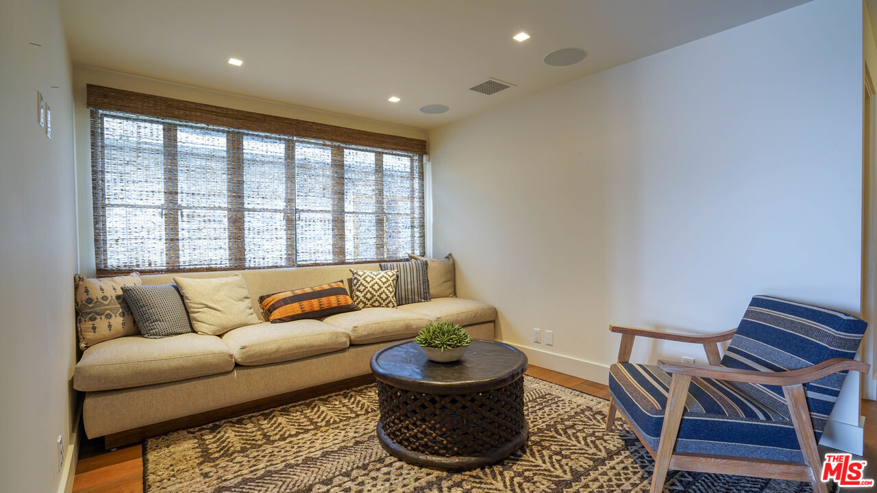 MLS #25535957 image #25