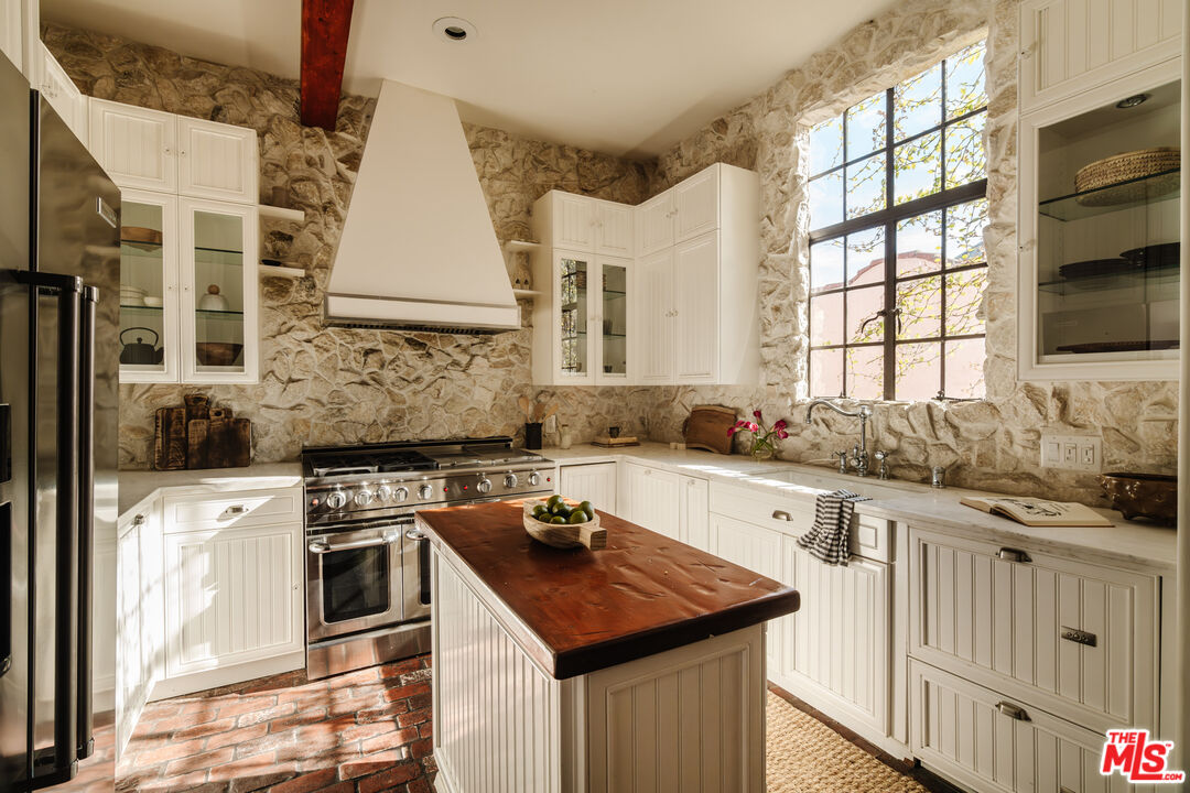 MLS #25535979 image #11