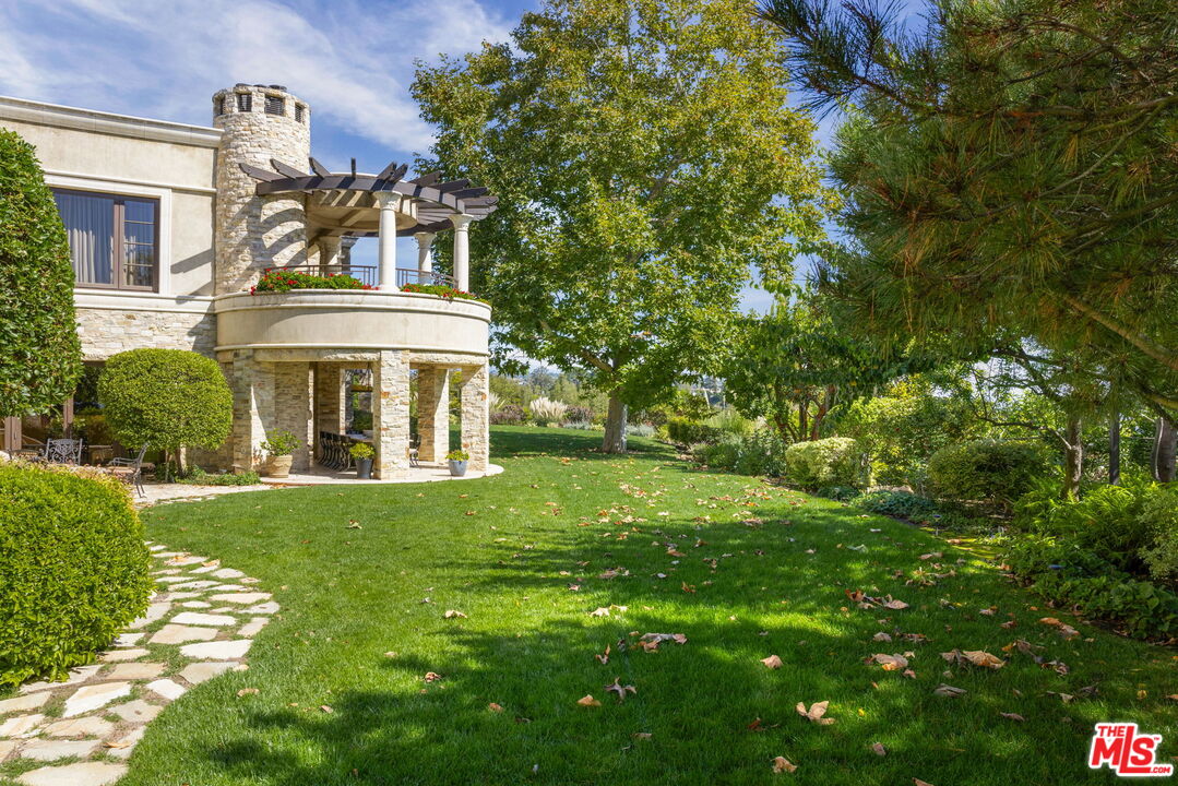 MLS #25536281 image #13