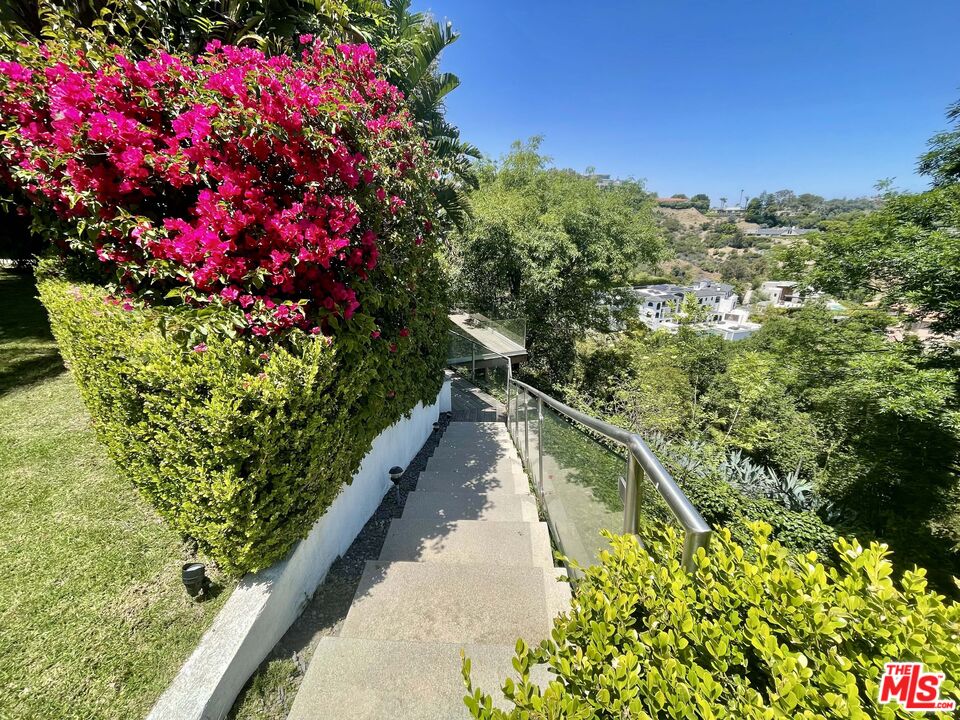 MLS #25537197 image #18