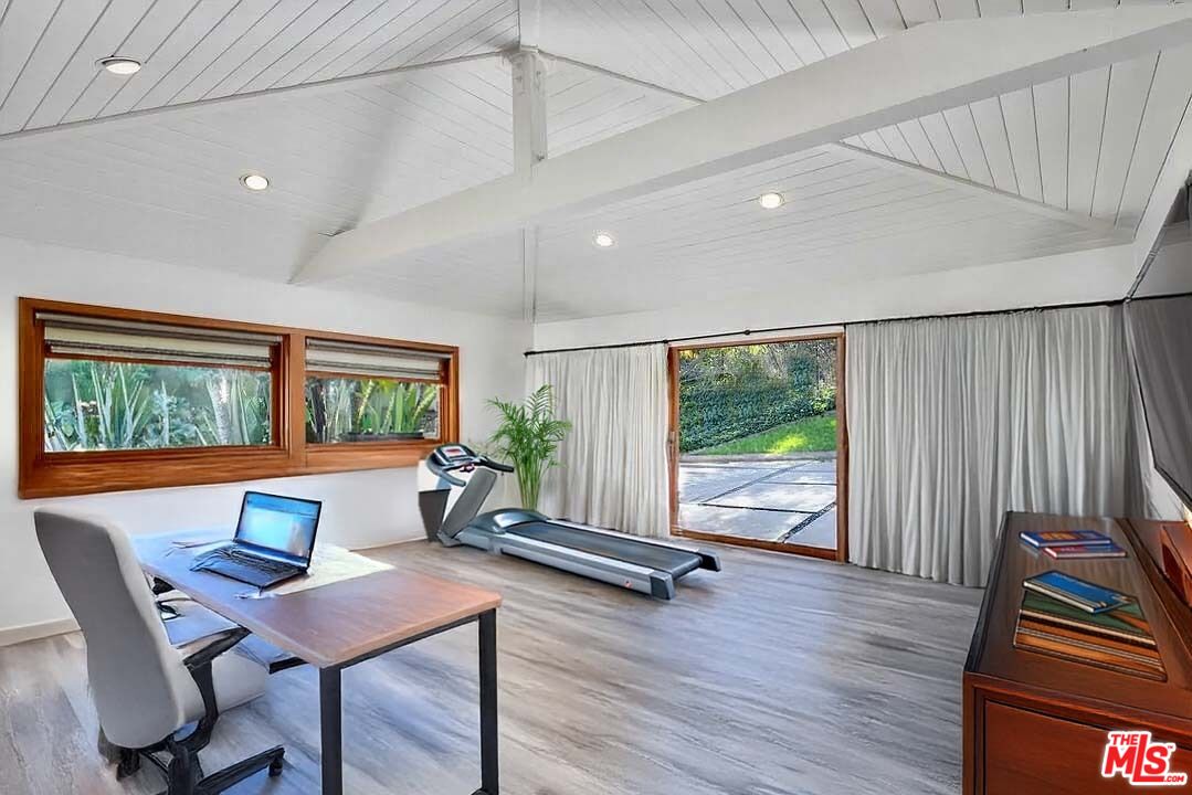 MLS #25537197 image #24