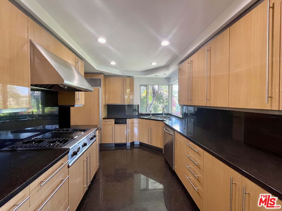 MLS #25537197 image #5