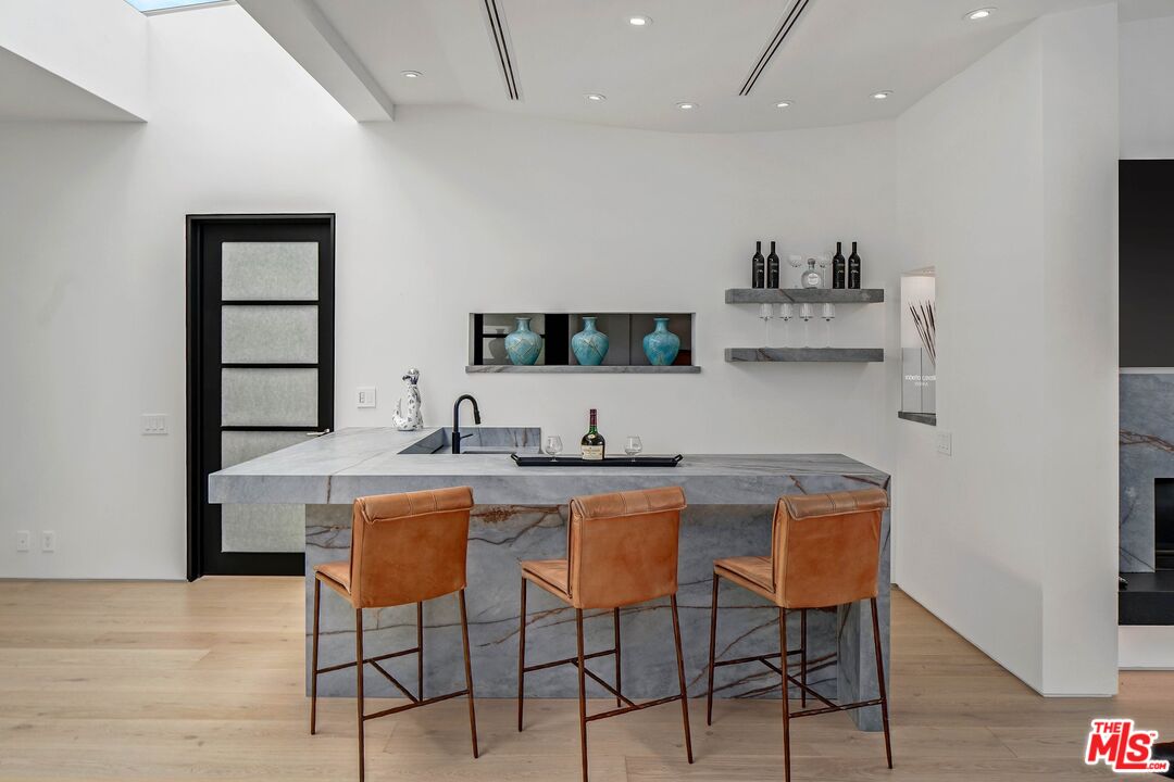 MLS #25539151 image #16