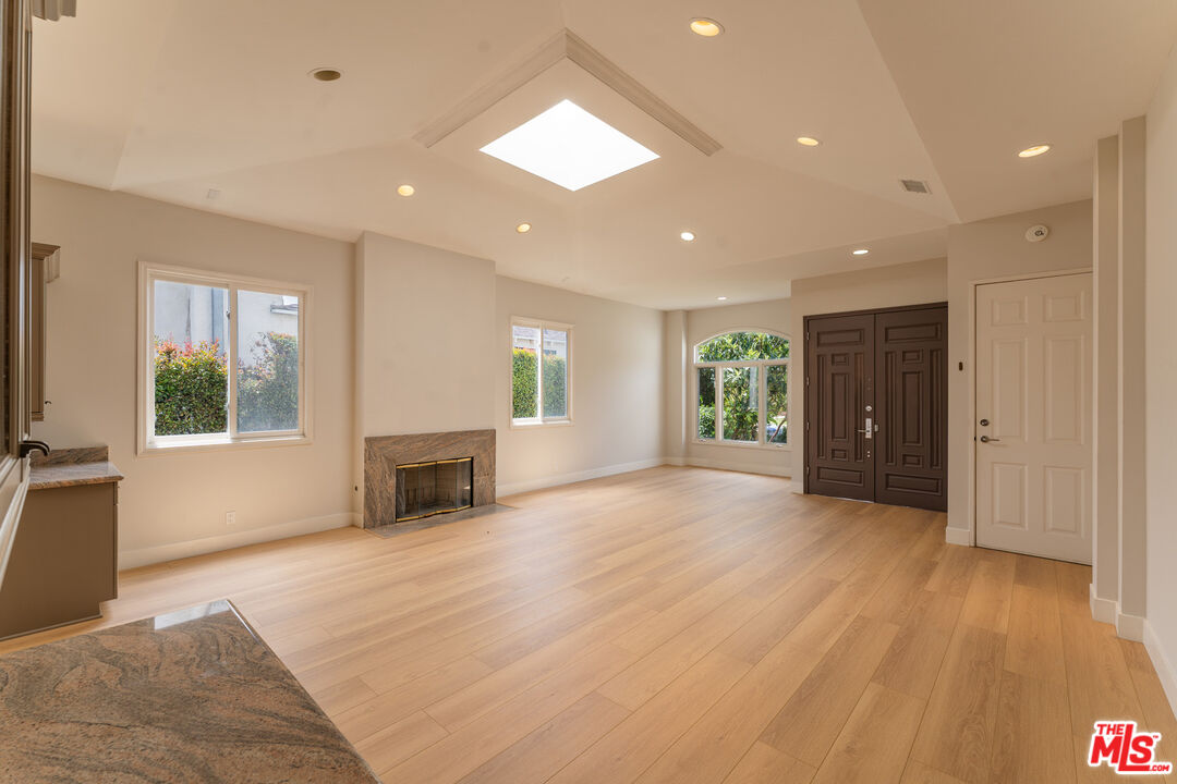 MLS #25539225 image #20