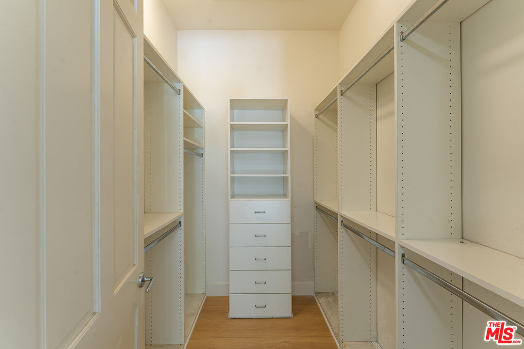 MLS #25539225 image #24